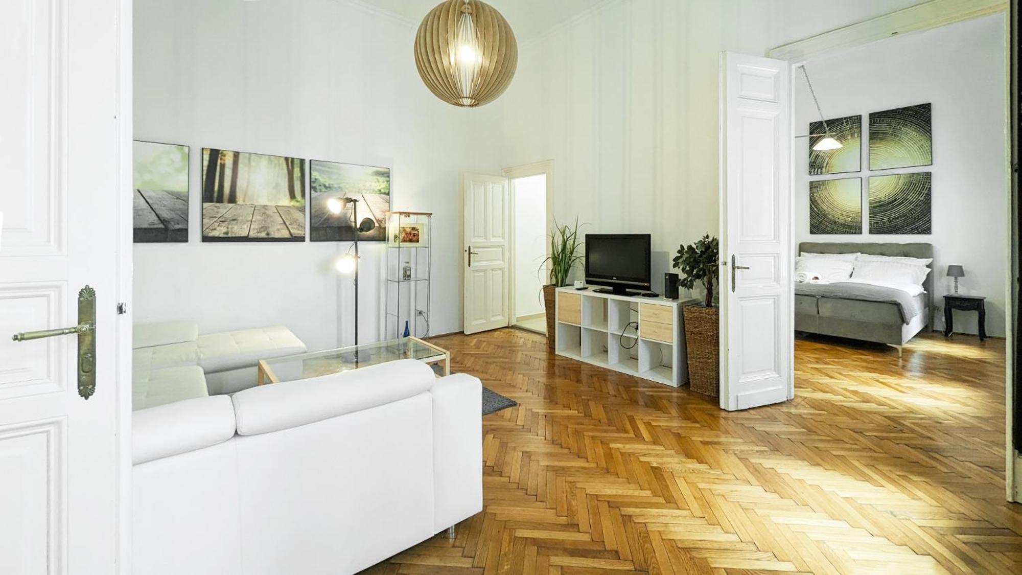Heart Of The City, Entire Very Big Apartment Budapest Exteriör bild