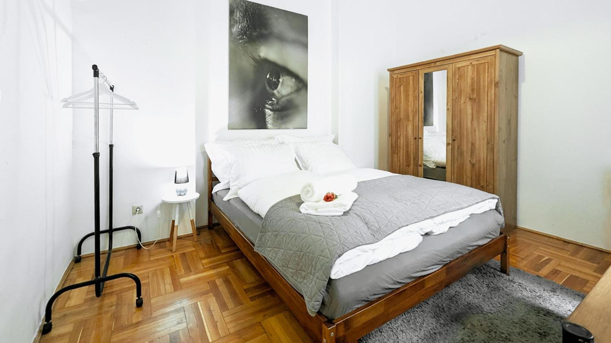 Heart Of The City, Entire Very Big Apartment Budapest Exteriör bild