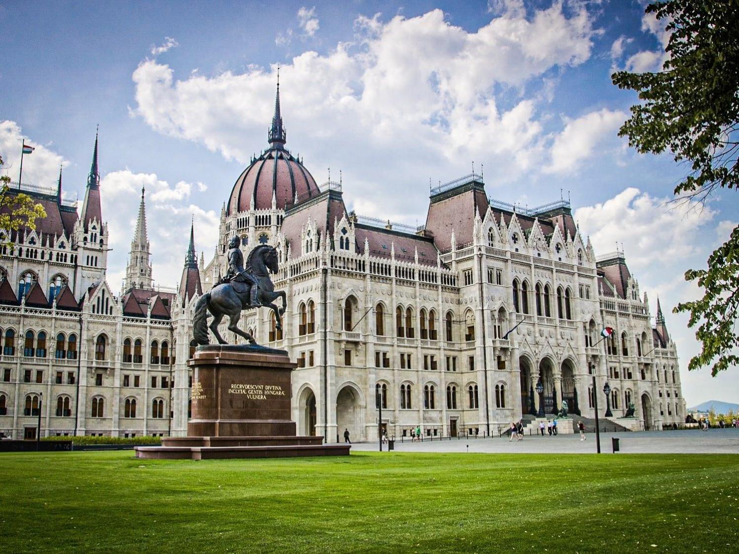 Heart Of The City, Entire Very Big Apartment Budapest Exteriör bild