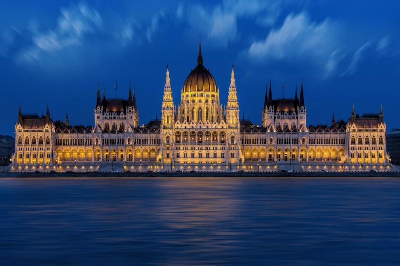Heart Of The City, Entire Very Big Apartment Budapest Exteriör bild