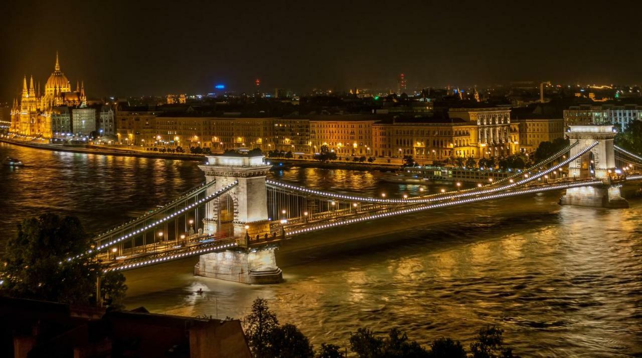 Heart Of The City, Entire Very Big Apartment Budapest Exteriör bild